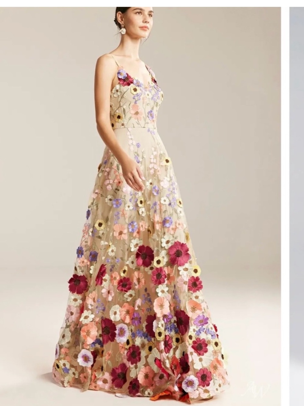 NEW AW Bridal Alison Floral 3D
Embroidered NEW Dress Size 8 ,12